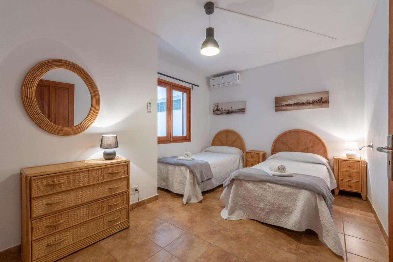 Bressol Deluxe Apartments 포엔샤 항구 외부 사진